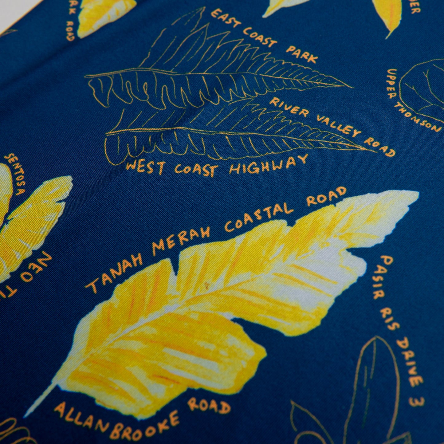 Tee Time Pockets - Leaf and Roads