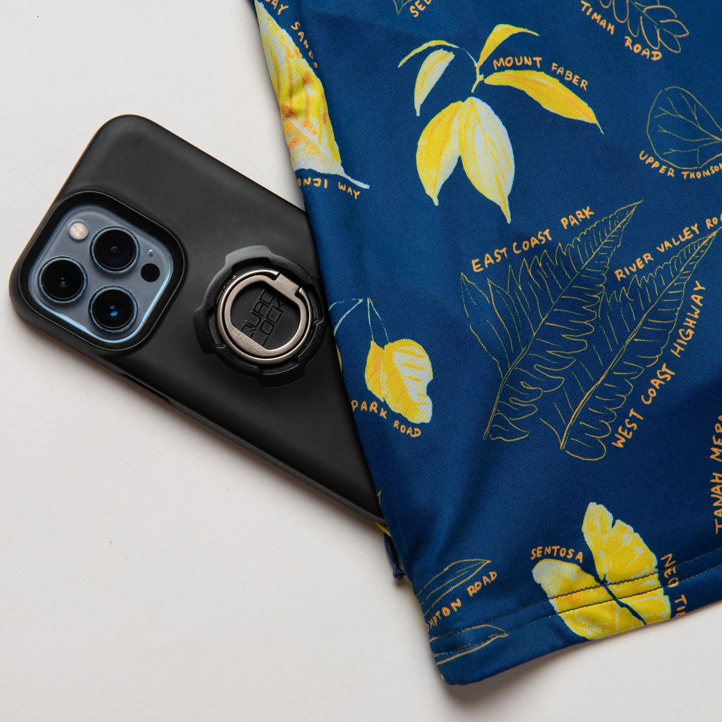 Tee Time Pockets - Leaf and Roads