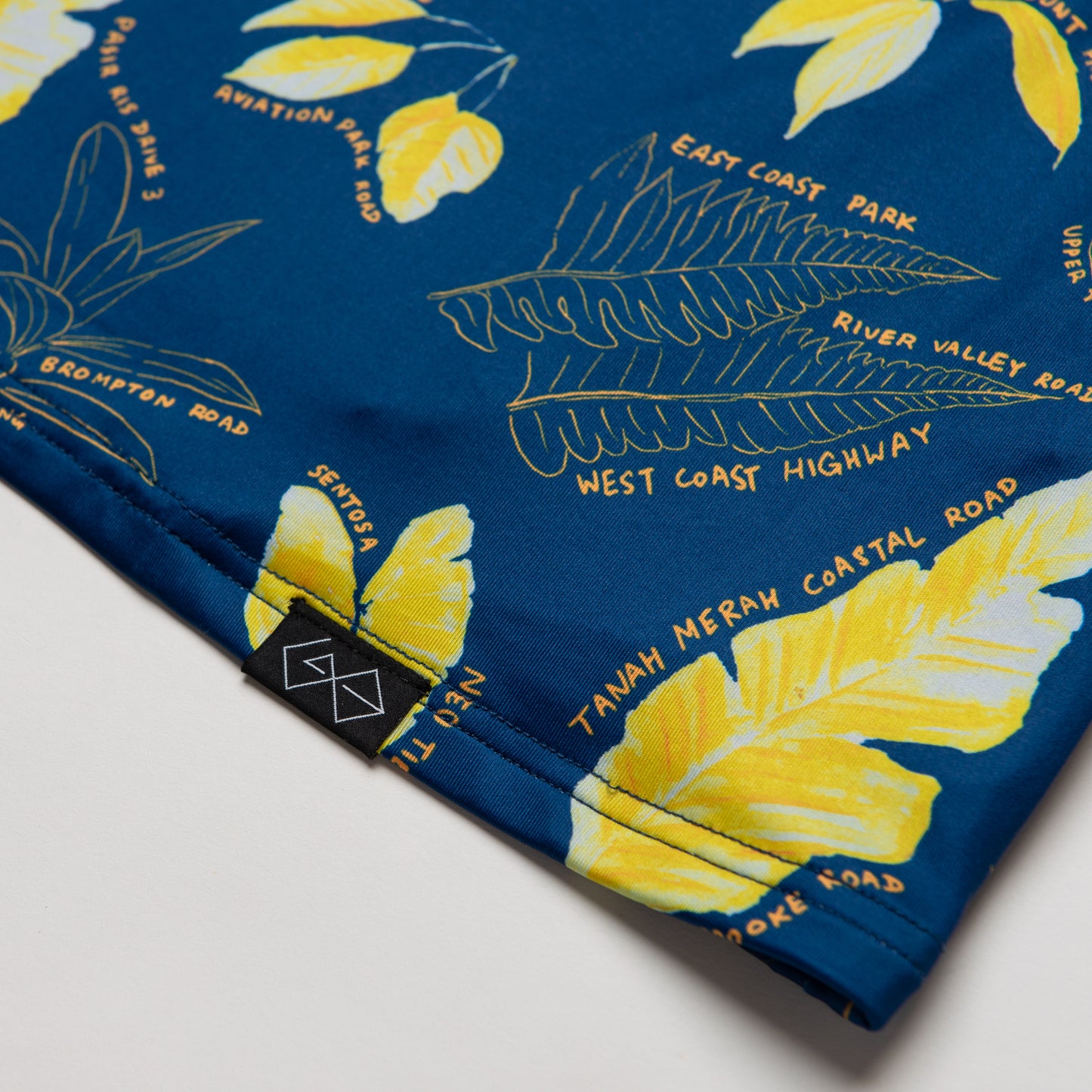 Tee Time Pockets - Leaf and Roads
